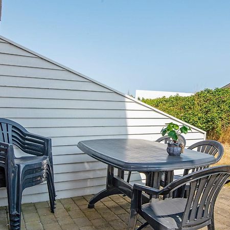 4 Person Holiday Home In R M Sønderby Extérieur photo