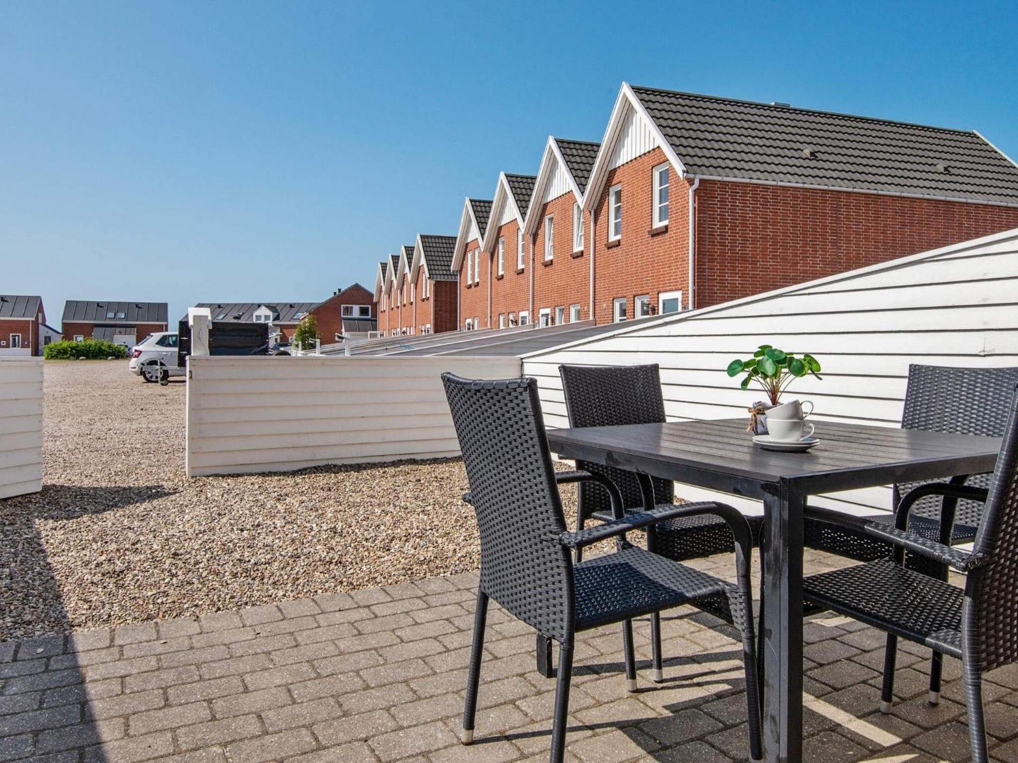 4 Person Holiday Home In R M Sønderby Extérieur photo